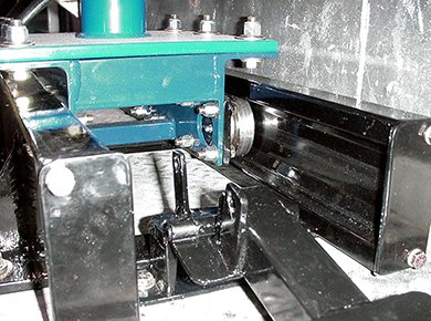 The combined roller bearings run inside the channels